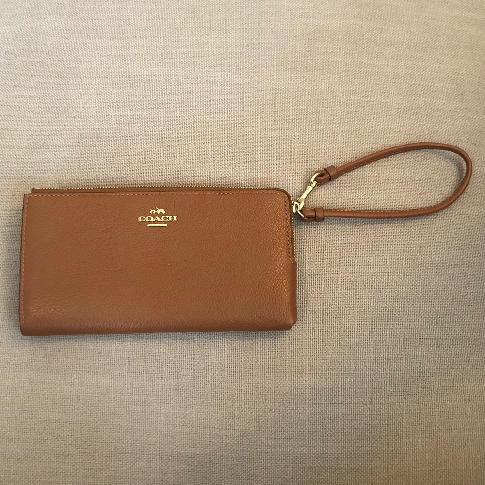 NWOT Coach Wallet In Refined Grain Camel Leather